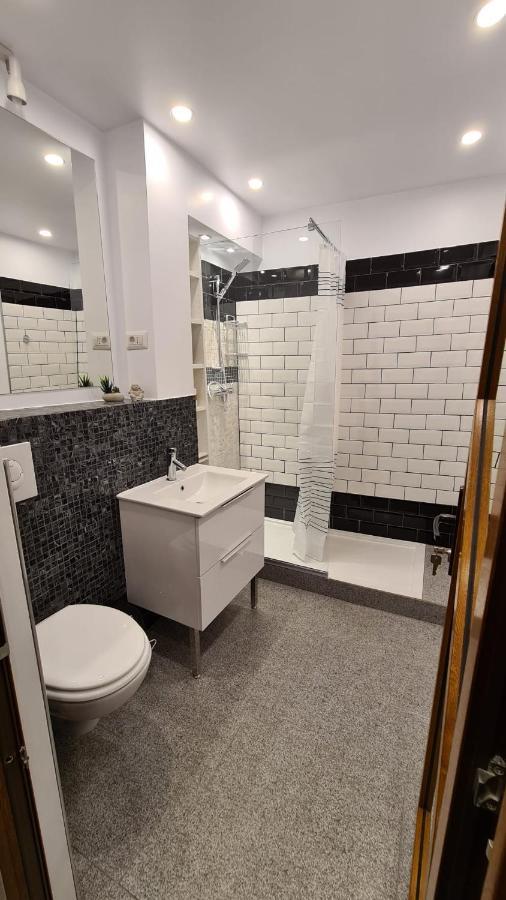 Апартаменты La Fluturi Apartament Сучава Экстерьер фото