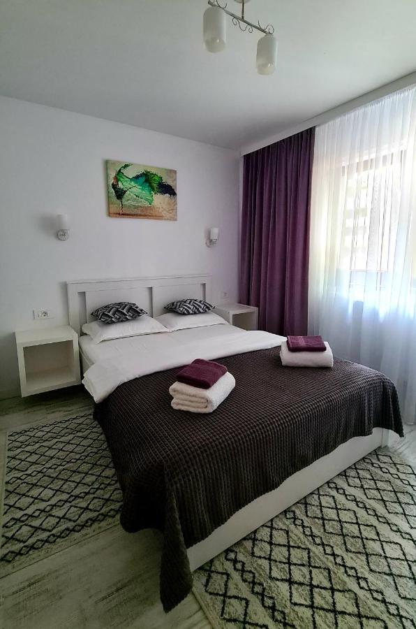Апартаменты La Fluturi Apartament Сучава Экстерьер фото